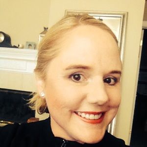 Meet your Posher, Lindsey